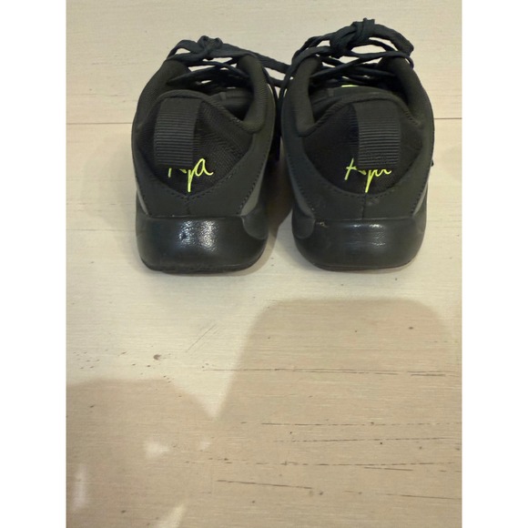 Nike Giannis Immortality 3 Kids Basketball Shoes Black Volt HF7001-301 Size 2Y - Picture 3 of 5